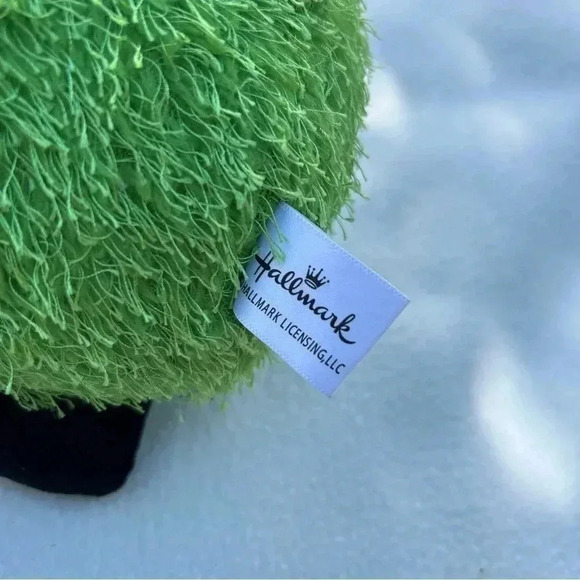 Hallmark  Snot Nice Monster Green Stuffed Plush Talk Pick Nose Halloween New - Picture 4 of 4